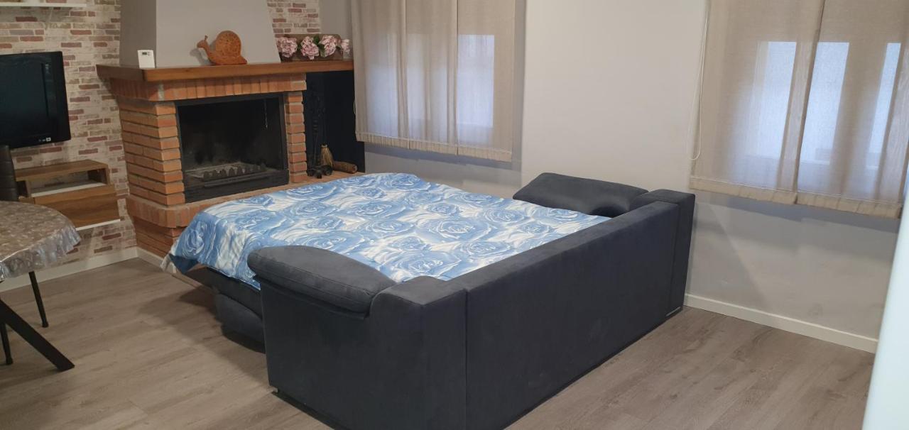 El Rincon De Celia Apartment Graus Bagian luar foto